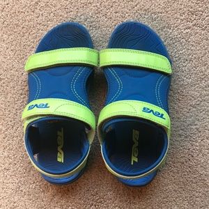 Teva psyclone sandals